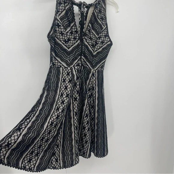 Free People Black Lace Mini Dress Twee Indie Boho Y2K Size 2 - Picture 6 of 13